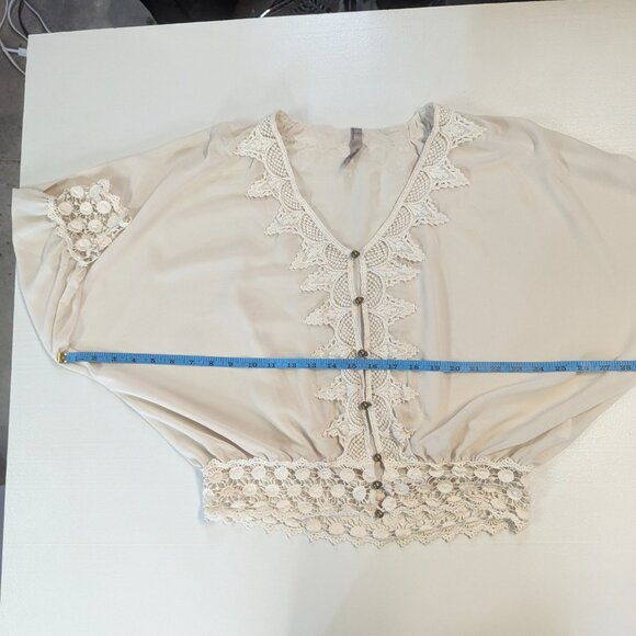 Entro Size Small Top Ecru Doily Lace Accents Rouleau Button Loops - Picture 10 of 16